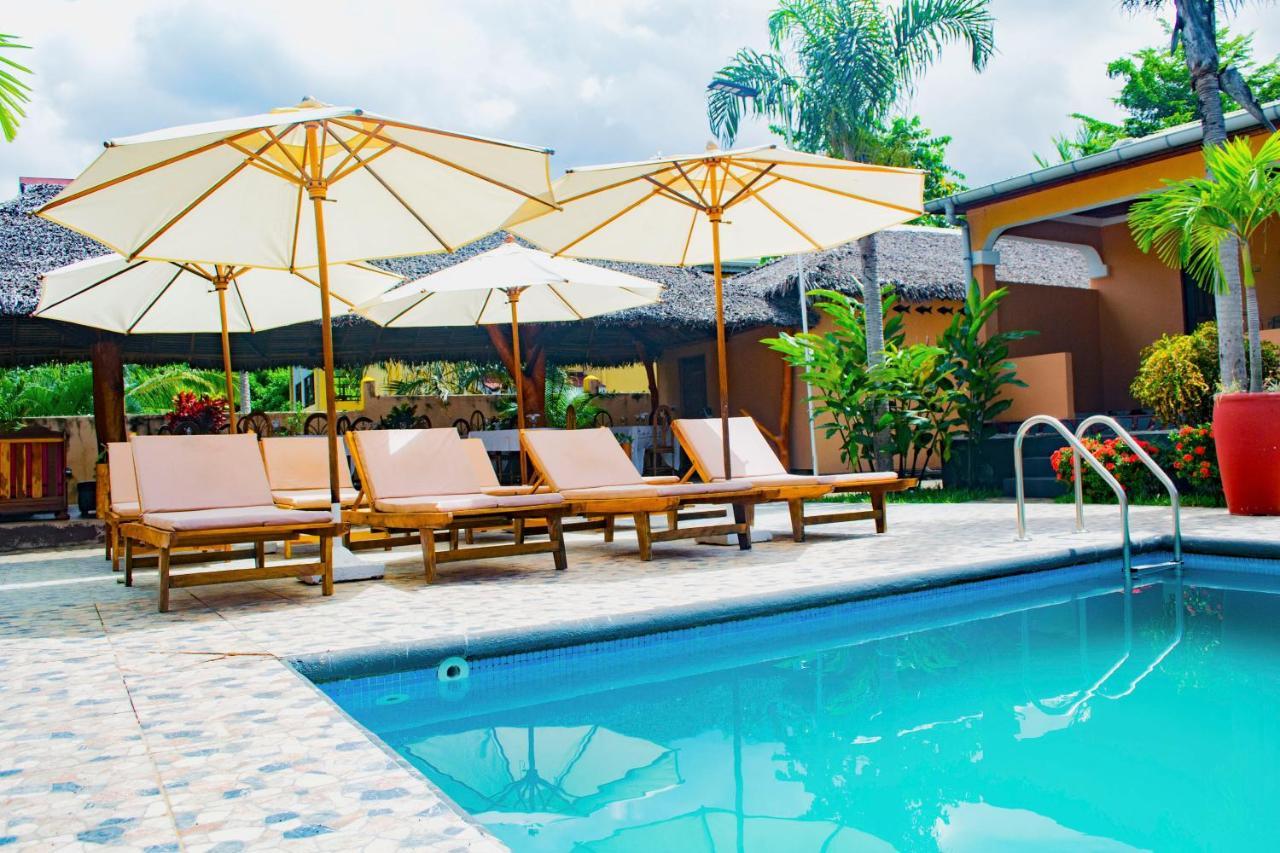Fleurs D'Ylang Hotel Nosy-Be Bagian luar foto